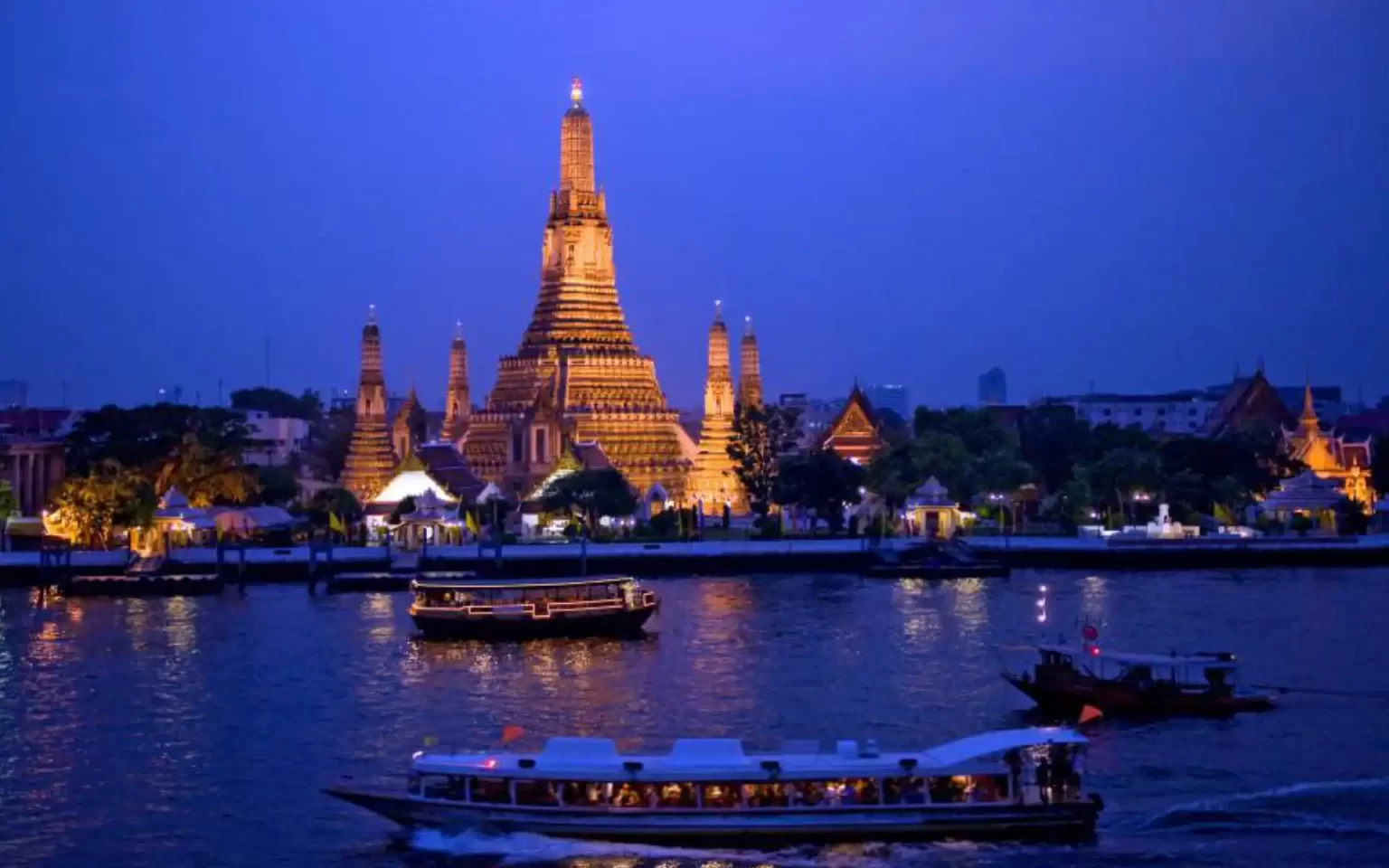 Dinner Cruise on Chao Phraya River.